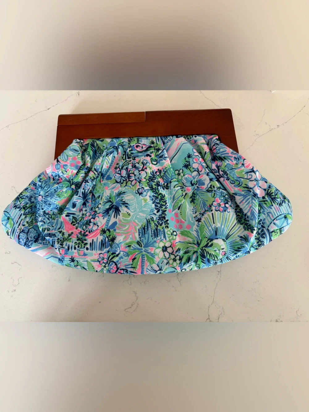 Lilly Pulitzer Bermuda Bag Snap Clutch In Lilly's House Print W/ wooden handles